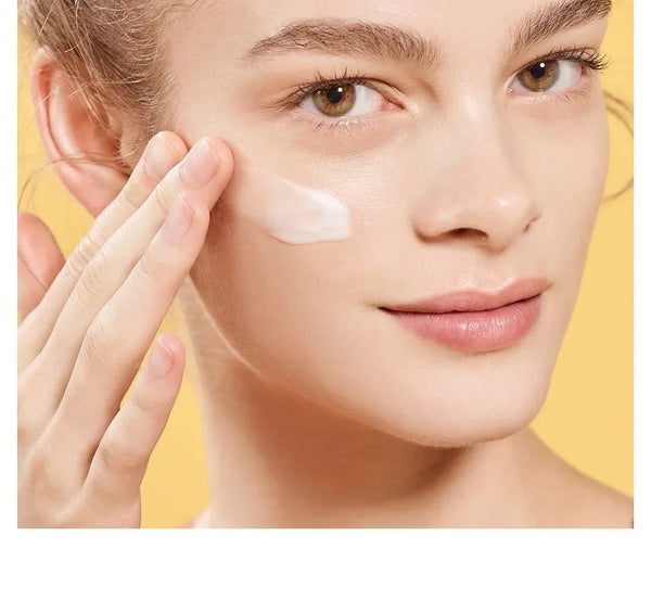 Full Fit Propolis Light Cream by COSRX