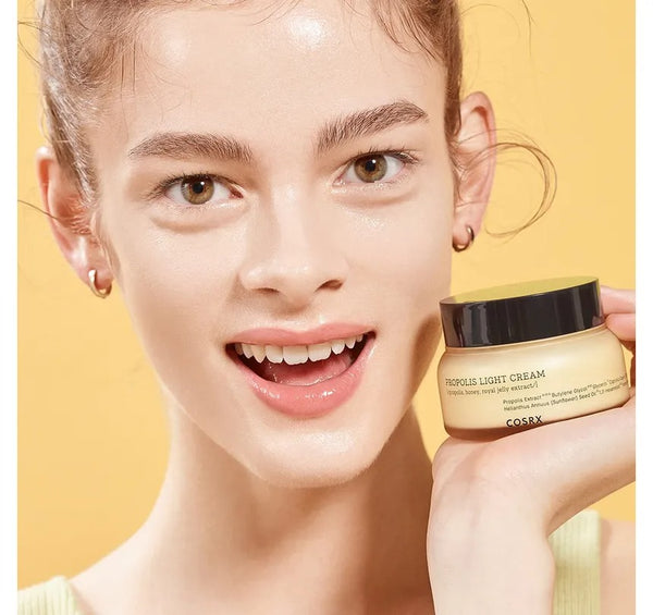 Full Fit Propolis Light Cream by COSRX